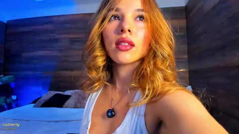 Snapshot of tinyw0nder chatting on September 26, 2025, 9:52 pm Instagram  tinyw0nder online show from September 26, 2025, 9:52 pm