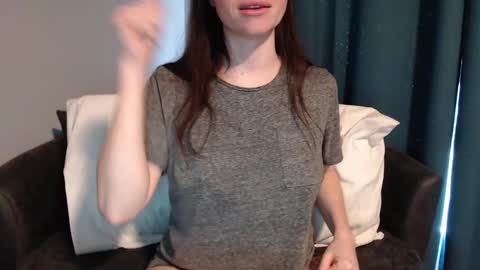 TinyyTina online show from January 12, 2025, 2:52 pm