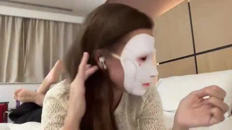 Tinks online show from March 21, 2026, 9:29 pm