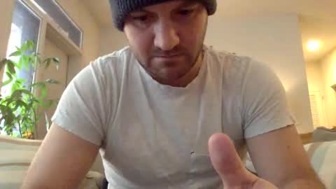 tiptop1088 online show from December 5, 2024, 3:17 pm