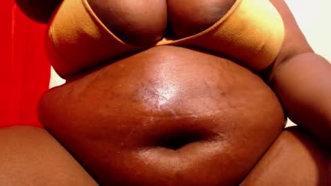 Snapshot of tisha_brown1 chatting on December 14, 2024, 3:18 am Tisha online show from December 14, 2024, 3:18 am