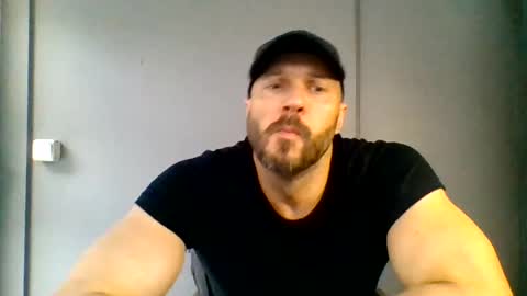 titan_heart online show from July 12, 2026, 10:17 am