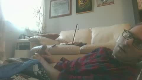 titlovercums online show from December 21, 2025, 1:40 pm