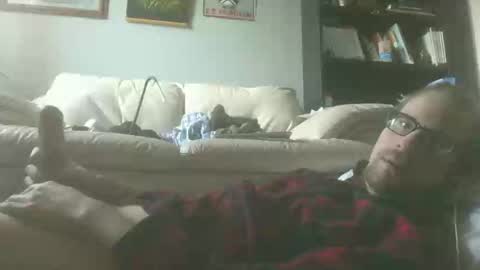 titlovercums online show from January 7, 2026, 3:14 pm