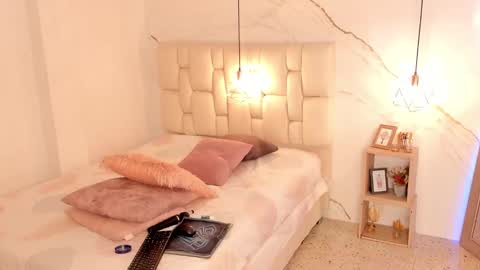 Tivizay online show from March 7, 2025, 2:34 pm