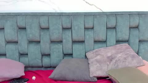 Tivizay online show from February 3, 2026, 3:06 pm