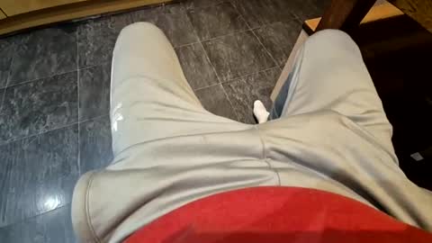 Snapshot of toadinhole chatting on December 23, 2024, 11:49 pm Toady online show from December 23, 2024, 11:49 pm