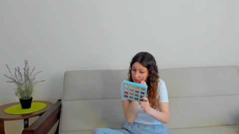 toasterwife online show from June 17, 2026, 5:43 am