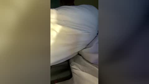 toddpascoe77 online show from April 23, 2026, 12:29 pm