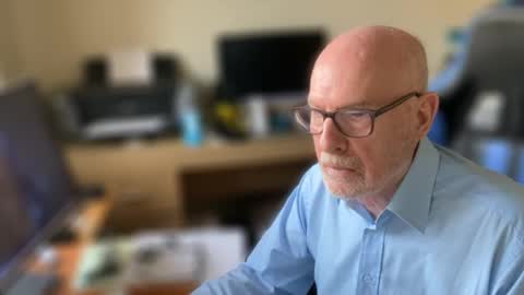 Snapshot of togbear chatting on February 26, 2025, 4:35 pm Togbear online show from February 26, 2025, 4:35 pm