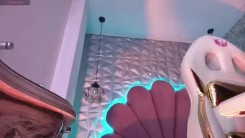 toky         online show from October 4, 2025, 7:23 pm