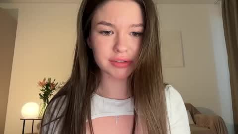 Snapshot of tokyo_blomm chatting on June 1, 2026, 3:36 pm Alice Alice - online show from June 1, 2026, 3:36 pm