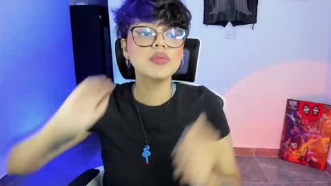 Snapshot of tokyo_uwu chatting on October 6, 2025, 8:23 am sofi 3 online show from October 6, 2025, 8:23 am