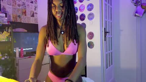 Snapshot of tokyo_wld chatting on February 6, 2025, 9:06 pm Athena Fantasy online show from February 6, 2025, 9:06 pm