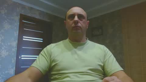 Snapshot of tolianuch chatting on March 7, 2025, 10:56 am Huligan online show from March 7, 2025, 10:56 am