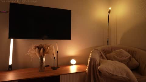 Snapshot of tollysage chatting on December 23, 2025, 7:28 am Sage. TG channel online show from December 23, 2025, 7:28 am