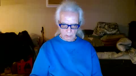 tom112292014 online show from January 27, 2025, 12:01 am