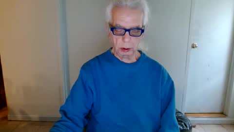 tom112292014 online show from January 31, 2025, 6:03 pm