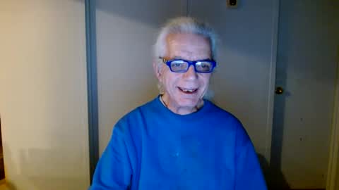 tom112292014 online show from February 8, 2025, 10:18 am