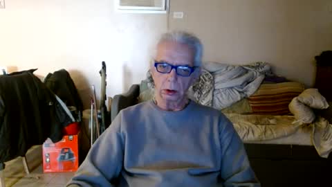 tom112292014 online show from February 23, 2025, 4:02 pm