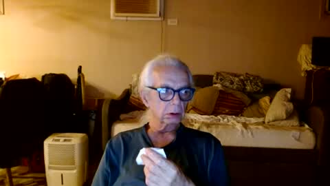tom112292014 online show from July 17, 2026, 1:12 am
