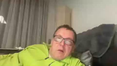 Tom online show from March 27, 2026, 7:35 pm