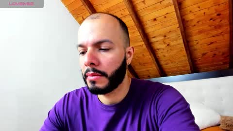   online show from October 6, 2025, 12:57 pm