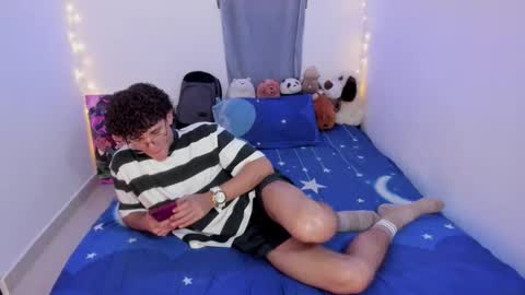 Tom Blue online show from March 5, 2026, 1:56 am