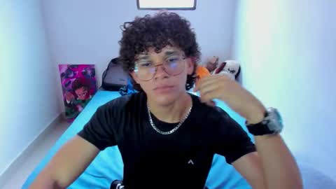 Tom Blue online show from March 25, 2026, 5:41 pm