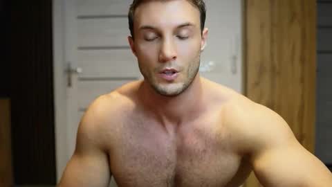 Snapshot of tom_fordd chatting on September 19, 2025, 6:41 pm Tom online show from September 19, 2025, 6:41 pm
