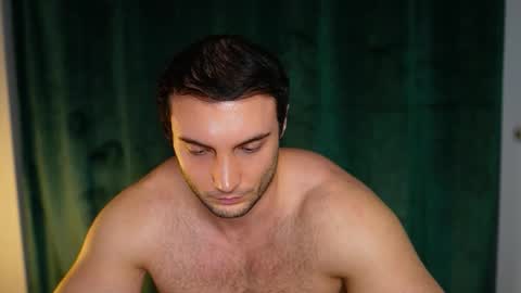 Tom online show from March 7, 2026, 7:33 pm