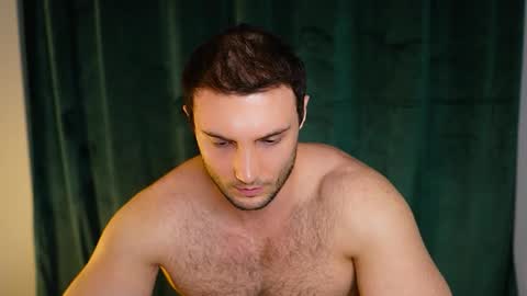 Tom online show from March 24, 2026, 7:52 pm