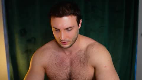 Tom online show from March 28, 2026, 4:39 pm