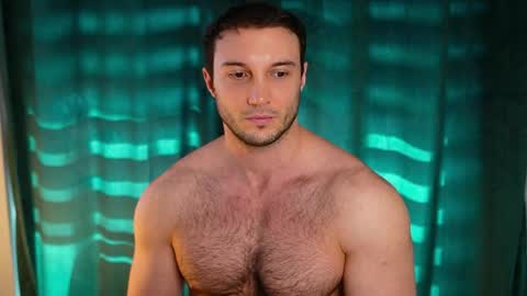 Tom online show from April 1, 2026, 7:31 am