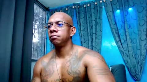 Snapshot of tom_miller chatting on July 19, 2026, 5:27 pm Tom Miller online show from July 19, 2026, 5:27 pm