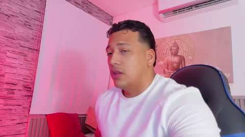 Tom muscle1 online show from February 11, 2026, 11:48 am