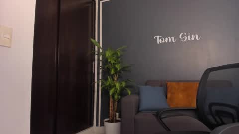 Tom Sin online show from January 11, 2025, 3:09 pm