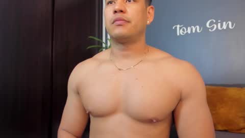 Tom Sin online show from February 17, 2025, 8:58 pm