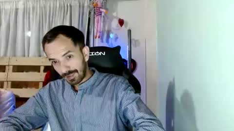 tomas gerauld. make me happy with 10000 tokens online show from March 10, 2026, 2:27 am