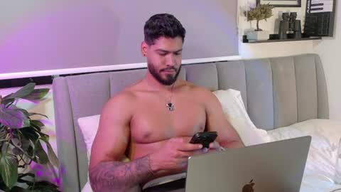 Tomas Ferrer online show from June 10, 2026, 11:35 pm