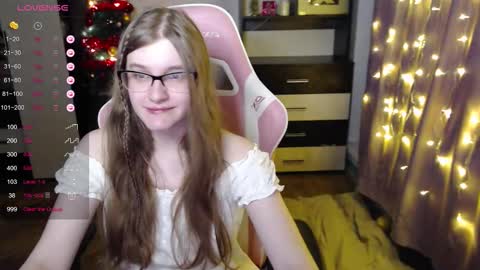 Snapshot of tomato_tease chatting on December 15, 2025, 4:50 am tomato_tease online show from December 15, 2025, 4:50 am