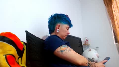 Blue online show from June 10, 2026, 5:56 pm