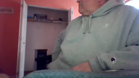 tomcat4848 online show from October 3, 2025, 3:20 pm