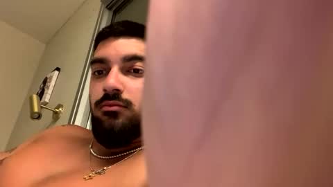 tomerbg798 online show from June 7, 2026, 10:46 pm