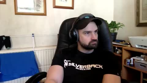 tomf1982 online show from March 14, 2026, 11:37 am