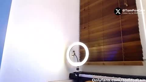 Tom Fox online show from October 1, 2025, 4:51 am