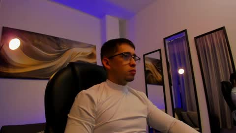 Snapshot of tommas_johnson chatting on May 2, 2026, 11:48 am Tomas online show from May 2, 2026, 11:48 am