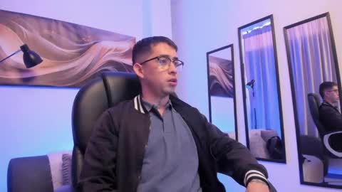 Snapshot of tommas_johnson chatting on May 7, 2026, 11:59 am Tomas online show from May 7, 2026, 11:59 am