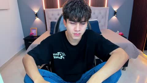 Tommy  online show from March 31, 2026, 3:41 am