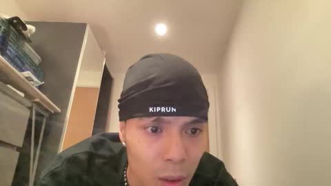 tommy434022 online show from March 1, 2026, 7:21 am